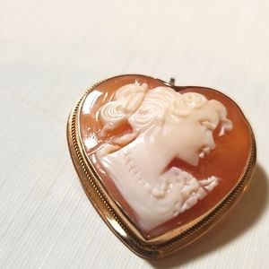 Ross-simons C. 1970 Vintage Pink Shell Heart Cameo Pin/Pendant in 14kt Gold